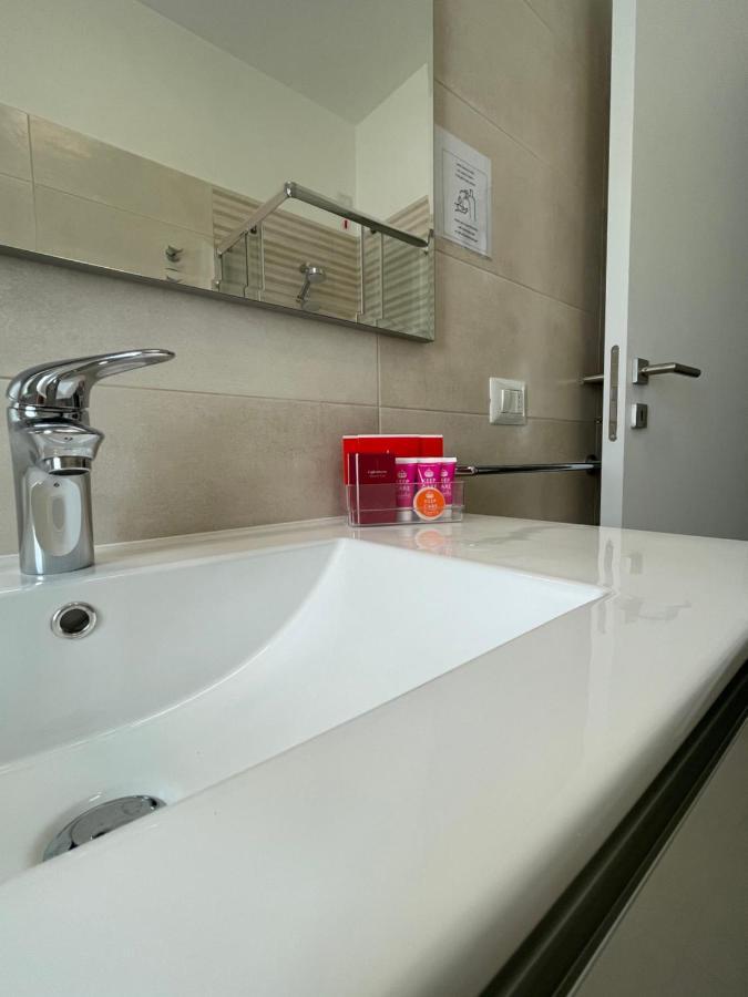 Residenza Gasparoni Di Guidi Eleonora Verona Buitenkant foto
